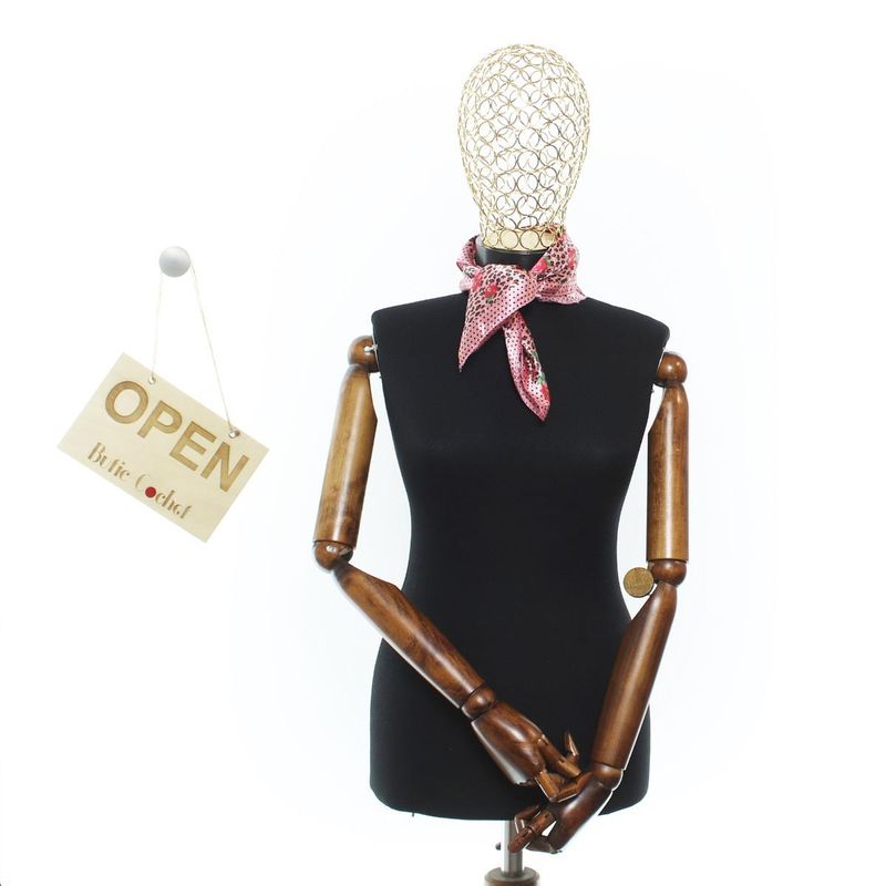 Fashion, accesorii si bijuterii - Femei - Accesorii femei - Esarfe si fulare femei - Batic de dama, 50 x 50 cm, ButicCochet, din satin, multicolor - ES3029 - Infinity.ro