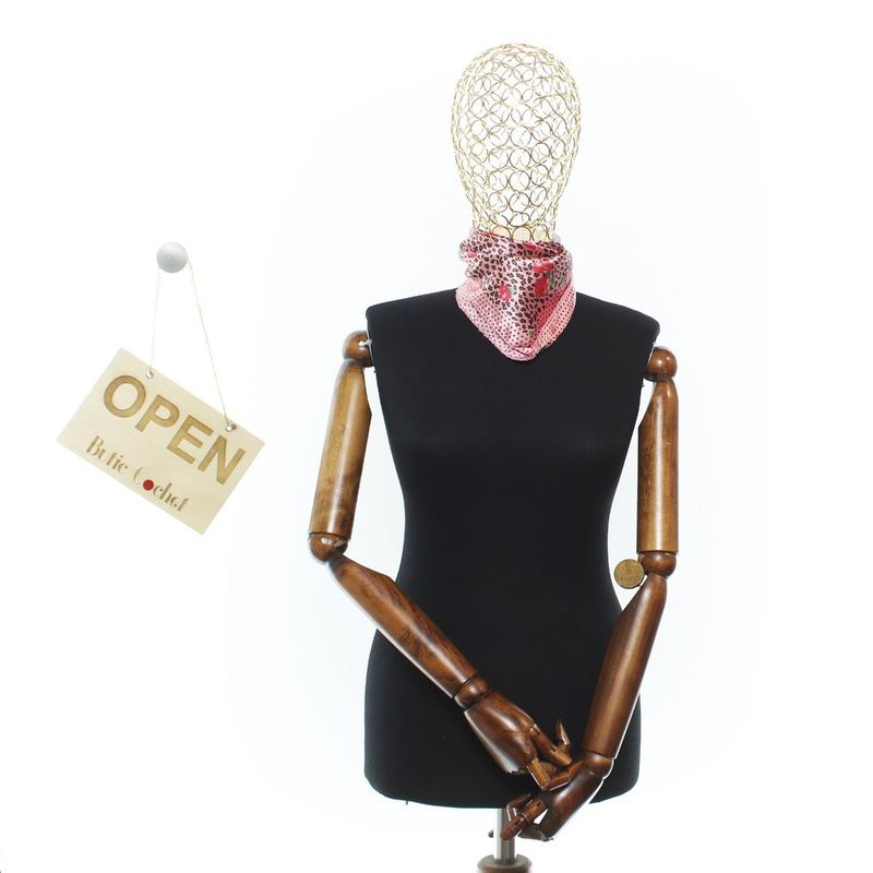 Fashion, accesorii si bijuterii - Femei - Accesorii femei - Esarfe si fulare femei - Batic de dama, 50 x 50 cm, ButicCochet, din satin, multicolor - ES3029 - Infinity.ro