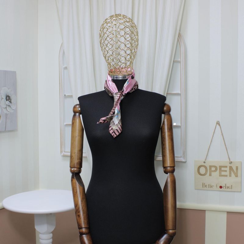 Fashion, accesorii si bijuterii - Femei - Accesorii femei - Esarfe si fulare femei - Batic de dama, 50x50 cm, Buticcochet, imprimeu cu buline, Roz - ES1153 - Infinity.ro