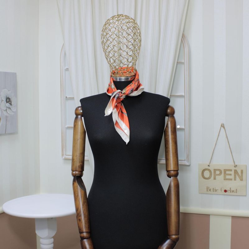 Fashion, accesorii si bijuterii - Femei - Accesorii femei - Esarfe si fulare femei - Batic de dama, 50x50 cm, Buticcochet, imprimeu stilizat, Portocaliu - ES1158 - Infinity.ro