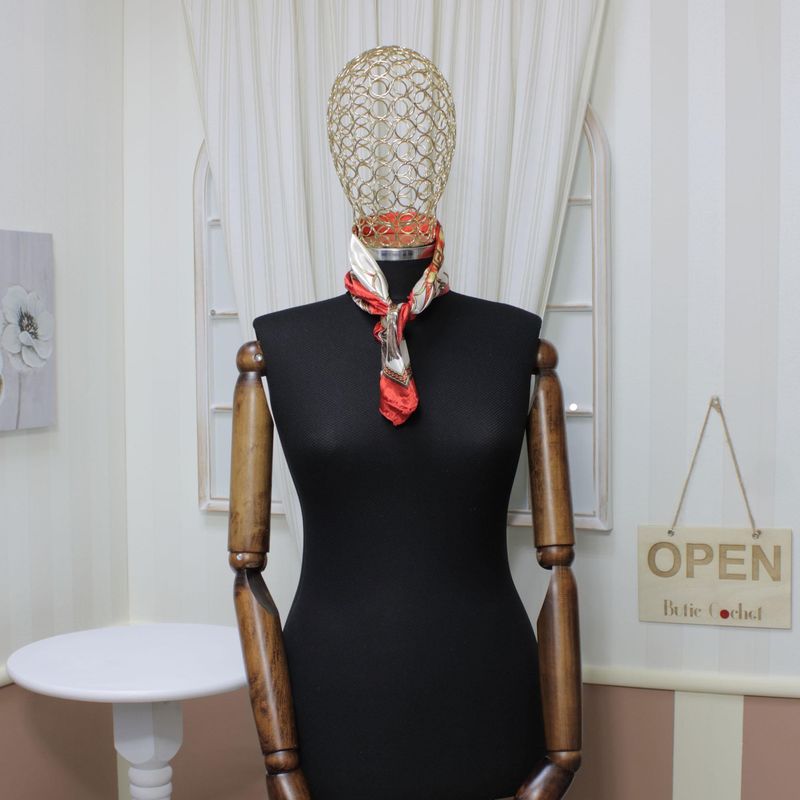 Fashion, accesorii si bijuterii - Femei - Accesorii femei - Esarfe si fulare femei - Batic de dama, 50x50 cm, Buticcochet, cu imprimeu stilizat, Crem - ES1175 - Infinity.ro