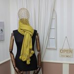Fashion, accesorii si bijuterii - Femei - Accesorii femei - Esarfe si fulare femei - Esarfa de dama, 100% lana casmir, Galben mustar, cu ciucuri din blanita, 190 x 70 cm - ES816 - Infinity.ro