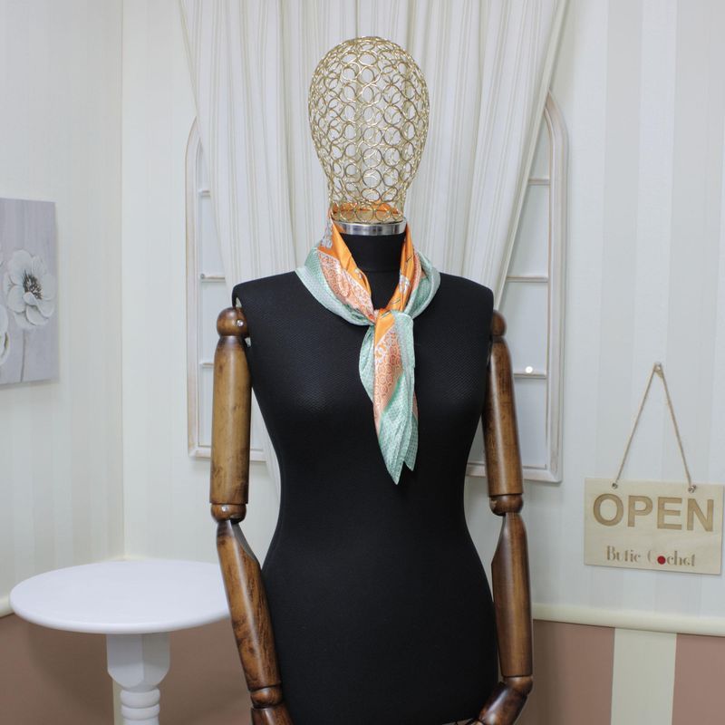 Fashion, accesorii si bijuterii - Femei - Accesorii femei - Esarfe si fulare femei - Esarfa de dama, Buticcochet, dimensiune 60x60 cm, cu imprimeu floral, Portocaliu - ES1209 - Infinity.ro