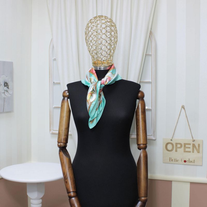 Fashion, accesorii si bijuterii - Femei - Accesorii femei - Esarfe si fulare femei - Esarfa de dama, Buticcochet, dimensiune 60x60 cm, imprimeu cu cai, Albastru - ES1221 - Infinity.ro