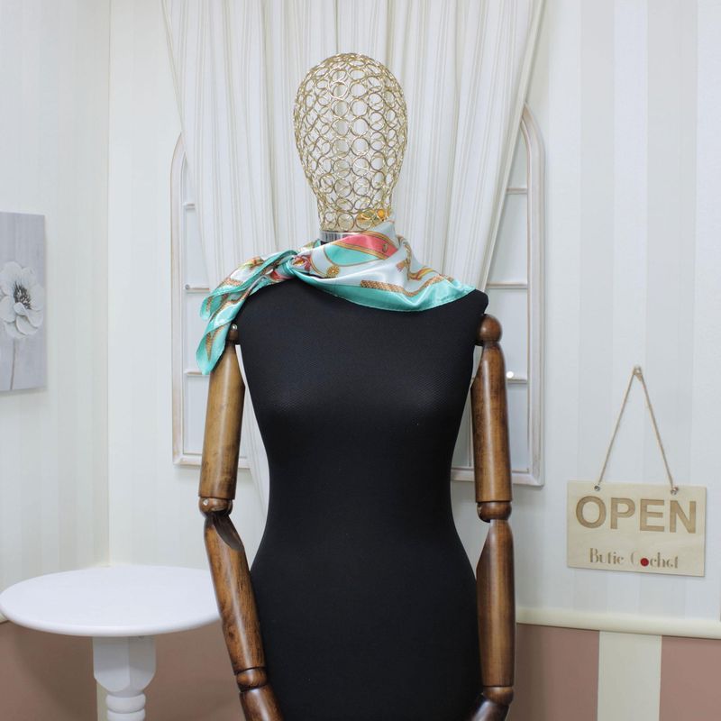 Fashion, accesorii si bijuterii - Femei - Accesorii femei - Esarfe si fulare femei - Esarfa de dama, Buticcochet, dimensiune 60x60 cm, imprimeu cu cai, Albastru - ES1221 - Infinity.ro