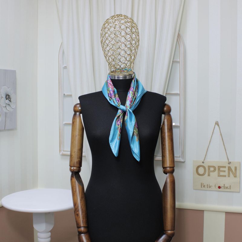 Fashion, accesorii si bijuterii - Femei - Accesorii femei - Esarfe si fulare femei - Esarfa de dama, Buticcochet, dimensiune 60x60 cm, cu imprimeu floral, Albastru - ES1228 - Infinity.ro