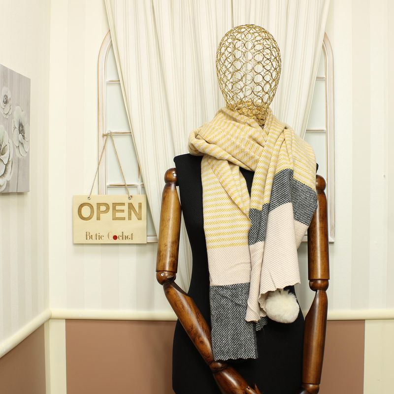 Fashion, accesorii si bijuterii - Femei - Accesorii femei - Esarfe si fulare femei - Esarfa de dama, ButicCochet, din casmir, cu ciucuri din blanita, 200 x 75 cm, Multicolor - ES1508 - Infinity.ro