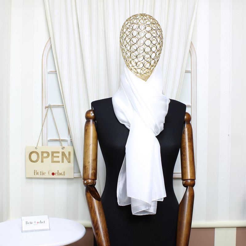 Fashion, accesorii si bijuterii - Femei - Accesorii femei - Esarfe si fulare femei - Esarfa de dama, Buticcochet, matase, 180 x 90 cm, Alb - ES1912 - Infinity.ro