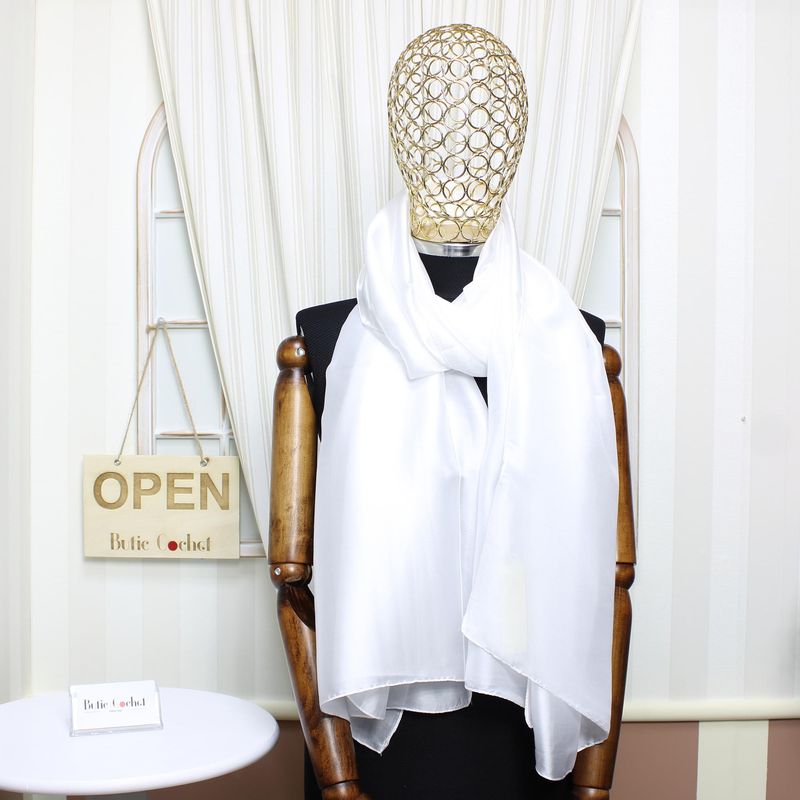 Fashion, accesorii si bijuterii - Femei - Accesorii femei - Esarfe si fulare femei - Esarfa de dama, Buticcochet, matase, 180 x 90 cm, Alb - ES1912 - Infinity.ro