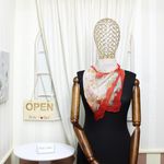 Fashion, accesorii si bijuterii - Femei - Accesorii femei - Esarfe si fulare femei - Esarfa de dama, Buticcochet, 60x60 cm, 40% matase 60% poliester, cu imprimeu floral, Crem - ES2013 - Infinity.ro