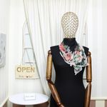 Fashion, accesorii si bijuterii - Femei - Accesorii femei - Esarfe si fulare femei - Esarfa de dama, Buticcochet, 60x60 cm, 40% matase 60% poliester, cu imprimeu floral, Negru - ES2008 - Infinity.ro