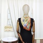 Fashion, accesorii si bijuterii - Femei - Accesorii femei - Esarfe si fulare femei - Esarfa de dama, Buticcochet, 60x60 cm, 40% matase 60% poliester, cu imprimeu floral, Portocaliu - ES2016 - Infinity.ro