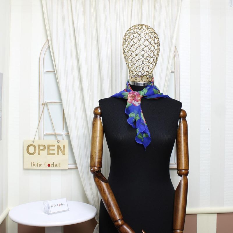 Fashion, accesorii si bijuterii - Femei - Accesorii femei - Esarfe si fulare femei - Esarfa de dama, Buticcochet, 60x60 cm, 40% matase 60% poliester, cu imprimeu floral, Albastru - ES2021 - Infinity.ro