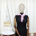 Fashion, accesorii si bijuterii - Femei - Accesorii femei - Esarfe si fulare femei - Esarfa de dama, Buticcochet, 60x60 cm, 40% matase 60% poliester, cu imprimeu floral, Roz - ES2018 - Infinity.ro