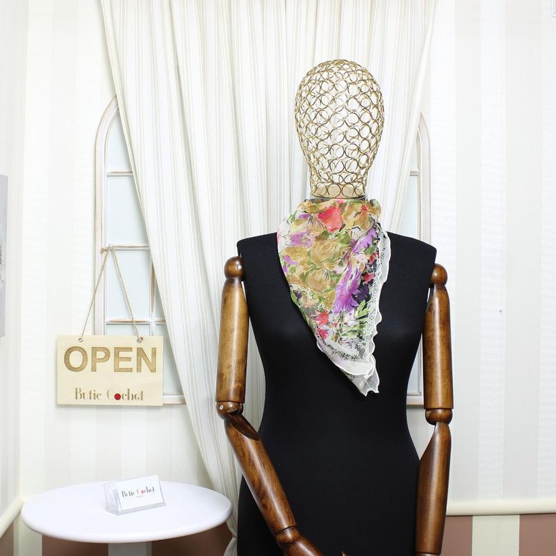 Fashion, accesorii si bijuterii - Femei - Accesorii femei - Esarfe si fulare femei - Esarfa de dama, Buticcochet, 60x60 cm, 40% matase 60% poliester, cu imprimeu floral, Multicolor - ES2026 - Infinity.ro
