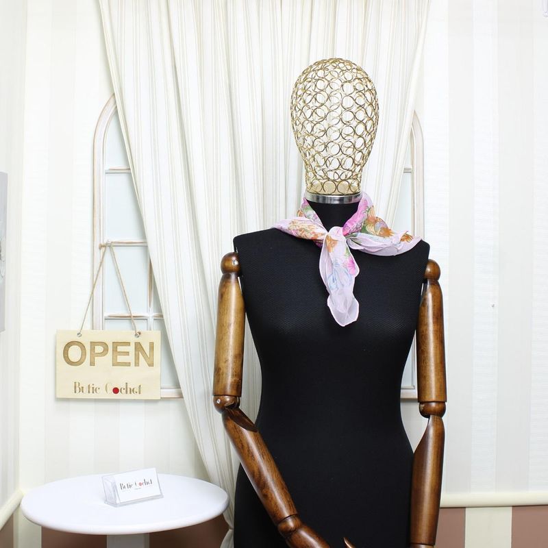 Fashion, accesorii si bijuterii - Femei - Accesorii femei - Esarfe si fulare femei - Esarfa de dama, Buticcochet, 60x60 cm, 40% matase 60% poliester, cu imprimeu floral, Roz pal - ES2030 - Infinity.ro
