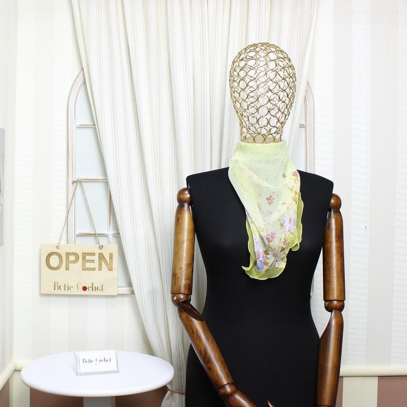 Fashion, accesorii si bijuterii - Femei - Accesorii femei - Esarfe si fulare femei - Esarfa de dama, Buticcochet, 60x60 cm, 40% matase 60% poliester, cu imprimeu floral, Verde - ES2036 - Infinity.ro