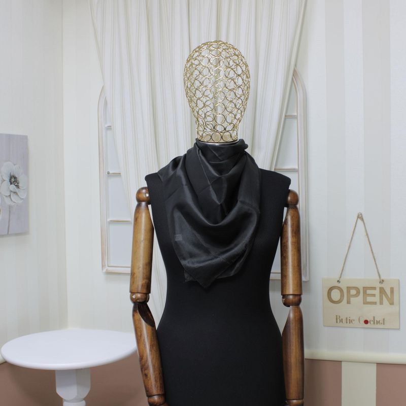 Fashion, accesorii si bijuterii - Femei - Accesorii femei - Esarfe si fulare femei - Esarfa, Batic, de dama, Buticcochet, Negru, din 100% matase, 90x90 cm - ES878 - Infinity.ro