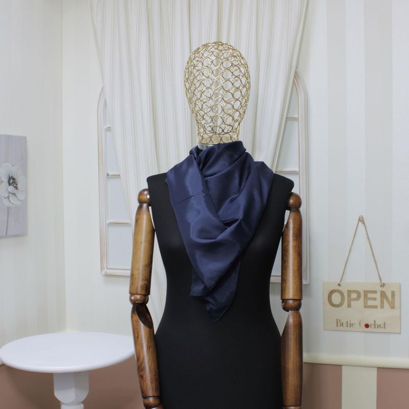 Fashion, accesorii si bijuterii - Femei - Accesorii femei - Esarfe si fulare femei - Esarfa, Batic, de dama, Buticcochet, Bleumarin, din 100% matase, 90x90 cm - ES882 - Infinity.ro
