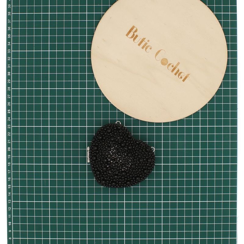Fashion, accesorii si bijuterii - Femei - Accesorii femei - Genti si rucsacuri femei - Mini gentuta, de dama, din material sintetic, ButicCochet, 8x9x4 cm, inima cu perle, Negru - GND953 - Infinity.ro