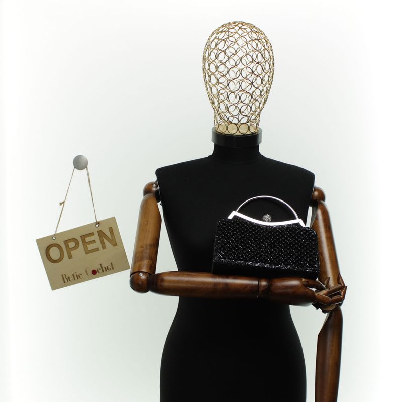 Fashion, accesorii si bijuterii - Femei - Accesorii femei - Genti si rucsacuri femei - Geanta clutch, de dama, din material sintetic, ButicCochet, 21x12x4 cm, Negru - GND1157 - Infinity.ro