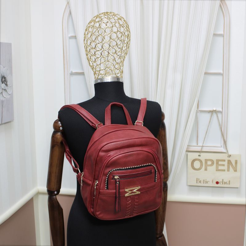 Fashion, accesorii si bijuterii - Femei - Accesorii femei - Genti si rucsacuri femei - Rucasac de dama, din piele ecologica, Visiniu cu detalii aurii, 25x24x10 cm - RUC226 - Infinity.ro