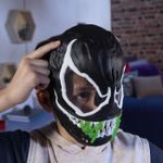 Jucarii, Copii si Bebe - Jucarii si jocuri - Jucarii & jocuri educative - Jucarii interactive - Marvel Spiderman Masca Glow in the Dark Venom Interactiva - Infinity.ro