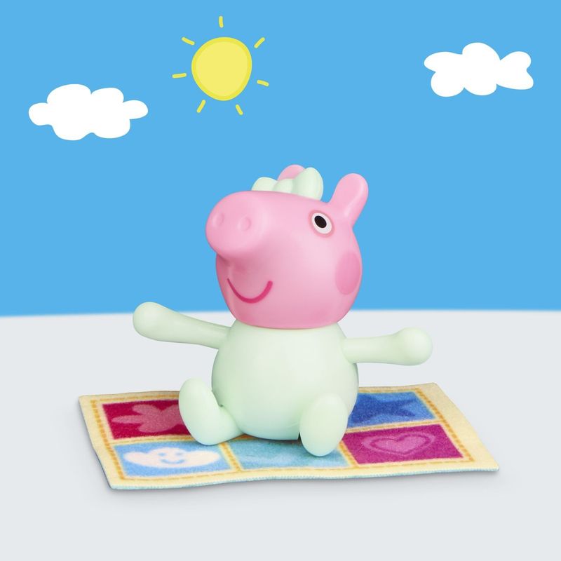 Jucarii, Copii si Bebe - Jucarii si jocuri - Figurine - Peppa Pig Set de Joaca Camera lui Evie cu Figurine si Accesorii - Infinity.ro