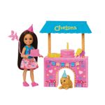 Jucarii, Copii si Bebe - Jucarii si jocuri - Papusi si accesorii - Papusi - Barbie Family and Friends Set Clubul lui Chelsea Zi de Nastere - Infinity.ro