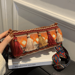 Fashion, accesorii si bijuterii - Femei - Accesorii femei - Genti si rucsacuri femei - Geanta de Umar Dama, Model Etnic Colorat, cu Ciucuri Decorativi si Bretea Reglabila Lata, Portocalie, 21.5x10x10 cm - Infinity.ro