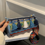 Fashion, accesorii si bijuterii - Femei - Accesorii femei - Genti si rucsacuri femei - Geanta de Umar Dama, Model Etnic Colorat, cu Ciucuri Decorativi si Bretea Reglabila Lata, Albastra, 21.5x10x10 cm - Infinity.ro