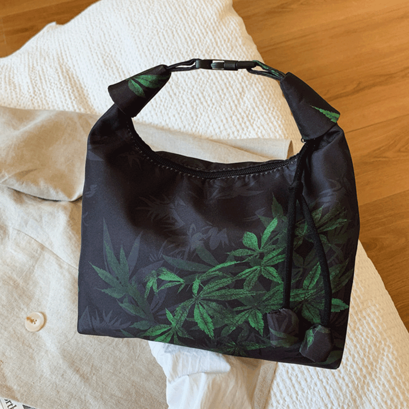 Fashion, accesorii si bijuterii - Femei - Accesorii femei - Genti si rucsacuri femei - Geanta Dama Casual cu Imprimeu Floral Vintage din Material Textil, Model Crossbody, Neagra, Verde, 19x22x7 cm - Infinity.ro
