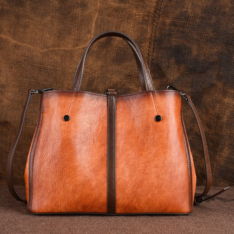 Fashion, accesorii si bijuterii - Femei - Accesorii femei - Genti si rucsacuri femei - Geanta Premium de Piele Naturala pentru Dama, Model cu Flori Delicate, Maro, 31x23x13.5 cm - Infinity.ro