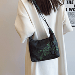 Fashion, accesorii si bijuterii - Femei - Accesorii femei - Genti si rucsacuri femei - Geanta Dama Casual cu Imprimeu Floral Vintage din Material Textil, Model Crossbody, Neagra, Verde, 19x22x7 cm - Infinity.ro