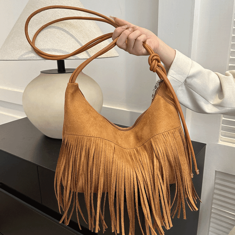 Fashion, accesorii si bijuterii - Femei - Accesorii femei - Genti si rucsacuri femei - Geanta Dama de Umar cu Franjuri, Stil Boho Chic, Material Tip Piele Ecologica Intoarsa, Maro, 34.5x33.5x20 cm - Infinity.ro