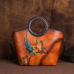 Fashion, accesorii si bijuterii - Femei - Accesorii femei - Genti si rucsacuri femei - Geanta de Dama din Piele Naturala Premium, cu Colibri si Flori, Maro, 25x24x12 cm - Infinity.ro