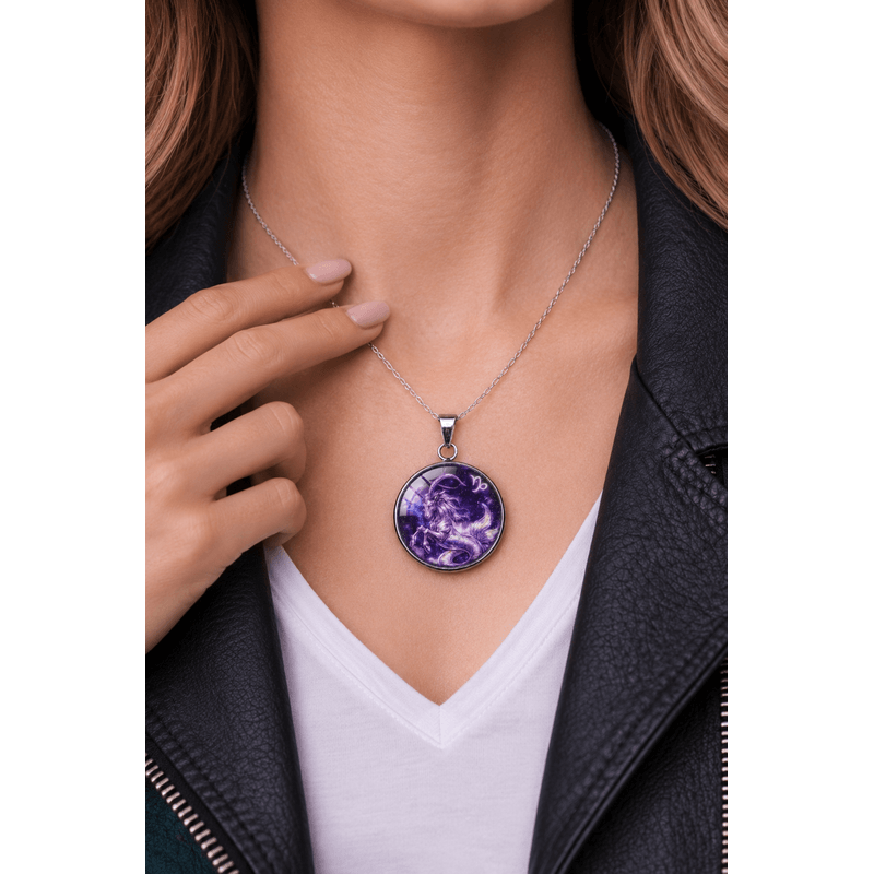 Fashion, accesorii si bijuterii - Femei - Bijuterii femei - Coliere femei - Colier cu pandantiv, in cutie cadou cu sigiliu, bijuterie dama, zodia Capricorn CL1C - Infinity.ro