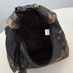 Fashion, accesorii si bijuterii - Femei - Accesorii femei - Genti si rucsacuri femei - Geanta Dama Casual cu Imprimeu Floral Vintage din Material Textil, Model Crossbody, Neagra, Rosu, 19x22x7 cm - Infinity.ro