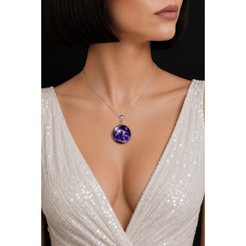 Fashion, accesorii si bijuterii - Femei - Bijuterii femei - Coliere femei - Colier cu pandantiv, in cutie cadou cu sigiliu, bijuterie dama, zodia Taur CL1T - Infinity.ro