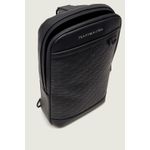 Fashion, accesorii si bijuterii - Barbati - Accesorii barbati - Genti si rucsacuri barbati - Geanta Crossbody Tommy Hilfiger AM0AM14024 Negru 32 x 20 x 8 cm - Infinity.ro
