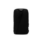Fashion, accesorii si bijuterii - Barbati - Accesorii barbati - Genti si rucsacuri barbati - Geanta Crossbody Tommy Hilfiger AM0AM14024 Negru 32 x 20 x 8 cm - Infinity.ro