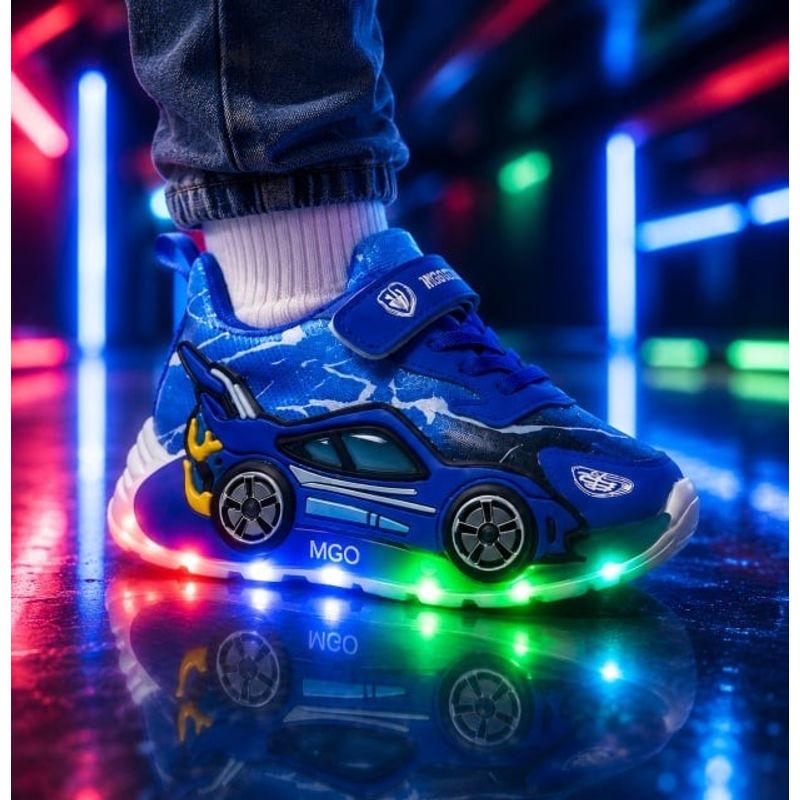 Fashion, accesorii si bijuterii - Copii - Incaltaminte copii - Sneakers si tenisi copii - Adidasi cu luminite pentru baietei - Masinuta albastra Super LED Marimea 23 - Infinity.ro