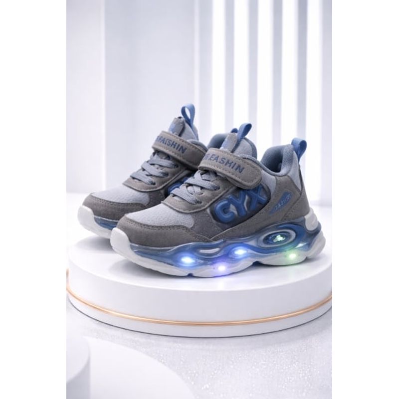 Fashion, accesorii si bijuterii - Copii - Incaltaminte copii - Sneakers si tenisi copii - Adidasi gri cu luminite pentru baieti CYX Marimea 21 - Infinity.ro