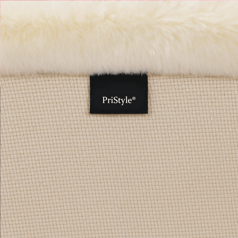 Auto si Moto - Piese auto si accesorii - Interior auto - Accesorii interior - Perna de Sezut pentru Scaun Auto, din Material Confortabil si Pufos, Alba, 45X45 cm - Infinity.ro