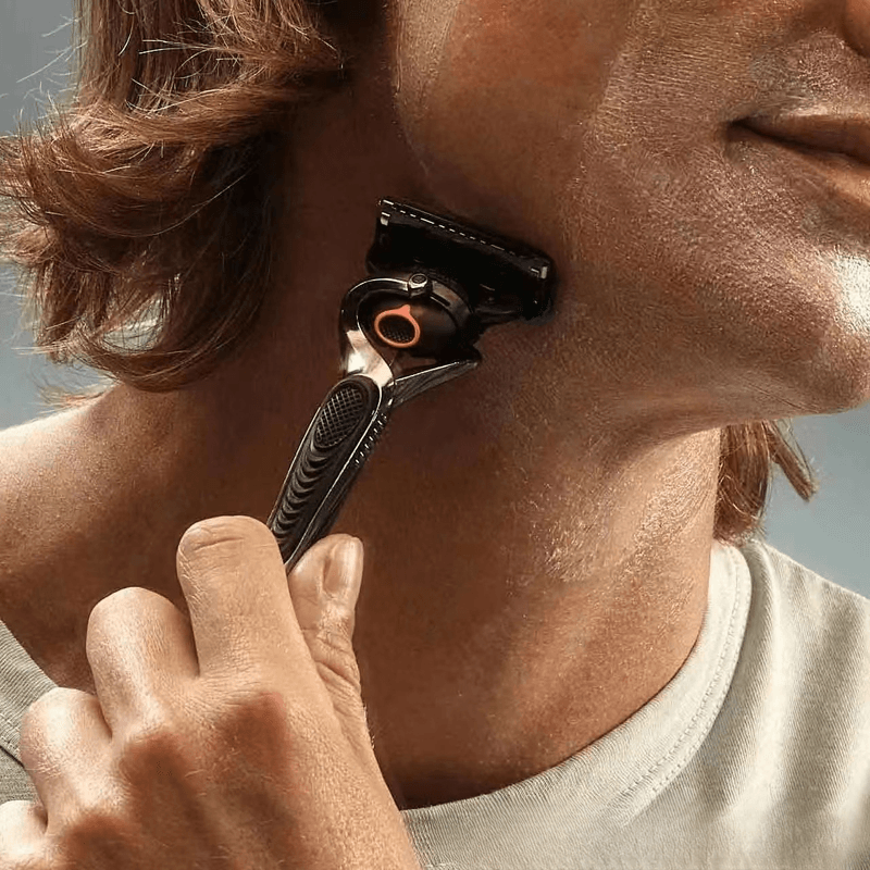 Ingrijire personala si Cosmetice - Aparate & accesorii ingrijire personala - Aparate de ras si tuns - Aparate de ras clasice - Set Aparat de Ras si 8 Rezerve cu 5 Lame Incluse, Easy Glide, Pentru Un Barbierit Perfect - Infinity.ro