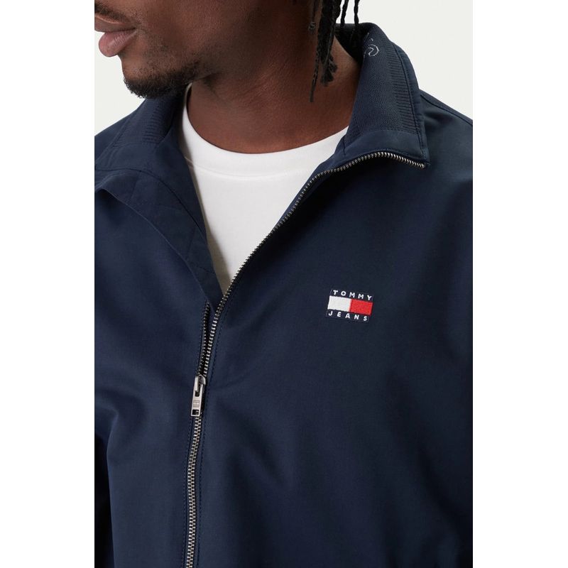 Fashion, accesorii si bijuterii - Barbati - Imbracaminte - Jachete si geci barbati - Geaca barbati Tommy Jeans Essential DM0DM22720 M INTL Bleumarin - Infinity.ro
