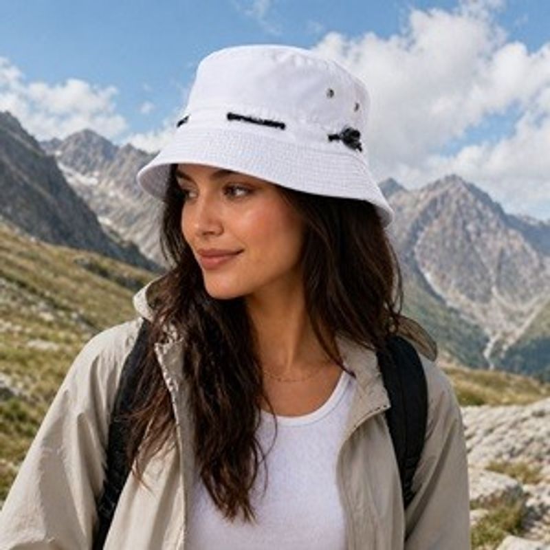 Fashion, accesorii si bijuterii - Femei - Accesorii femei - Caciuli si palarii femei - Palarie bucket alba pentru femei, marimea 57, din poliester si bumbac - Infinity.ro