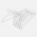 Casa si Gradina - Mobilier - Organizare si depozitare - Umerase si valeti - Umerase din Plastic, 41x21cm, 6 buc, Albe - Infinity.ro