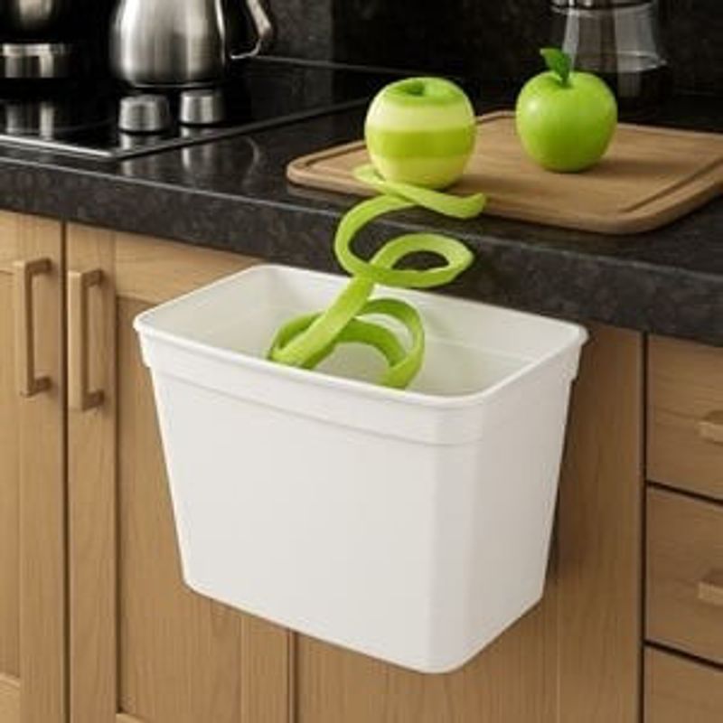 Casa si Gradina - Mobilier - Organizare si depozitare - Cosuri de gunoi - Cos de gunoi suspendat din plastic alb 4L pentru dulapuri - Infinity.ro