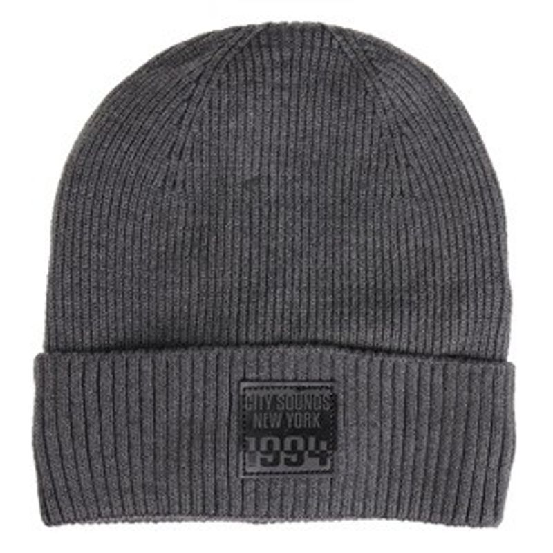 Fashion, accesorii si bijuterii - Barbati - Accesorii barbati - Caciuli si sepci barbati - Caciula tricotata gri cu captuseala fleece si patch PU pentru barbati - Infinity.ro
